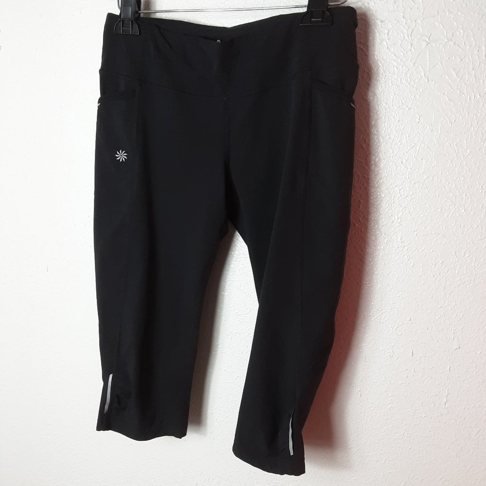 Athleta Workout Shorts Size Medium